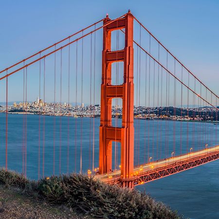 Holiday Inn San Francisco - Golden Gateway Newly Renovated With No Resort Fee Екстер'єр фото